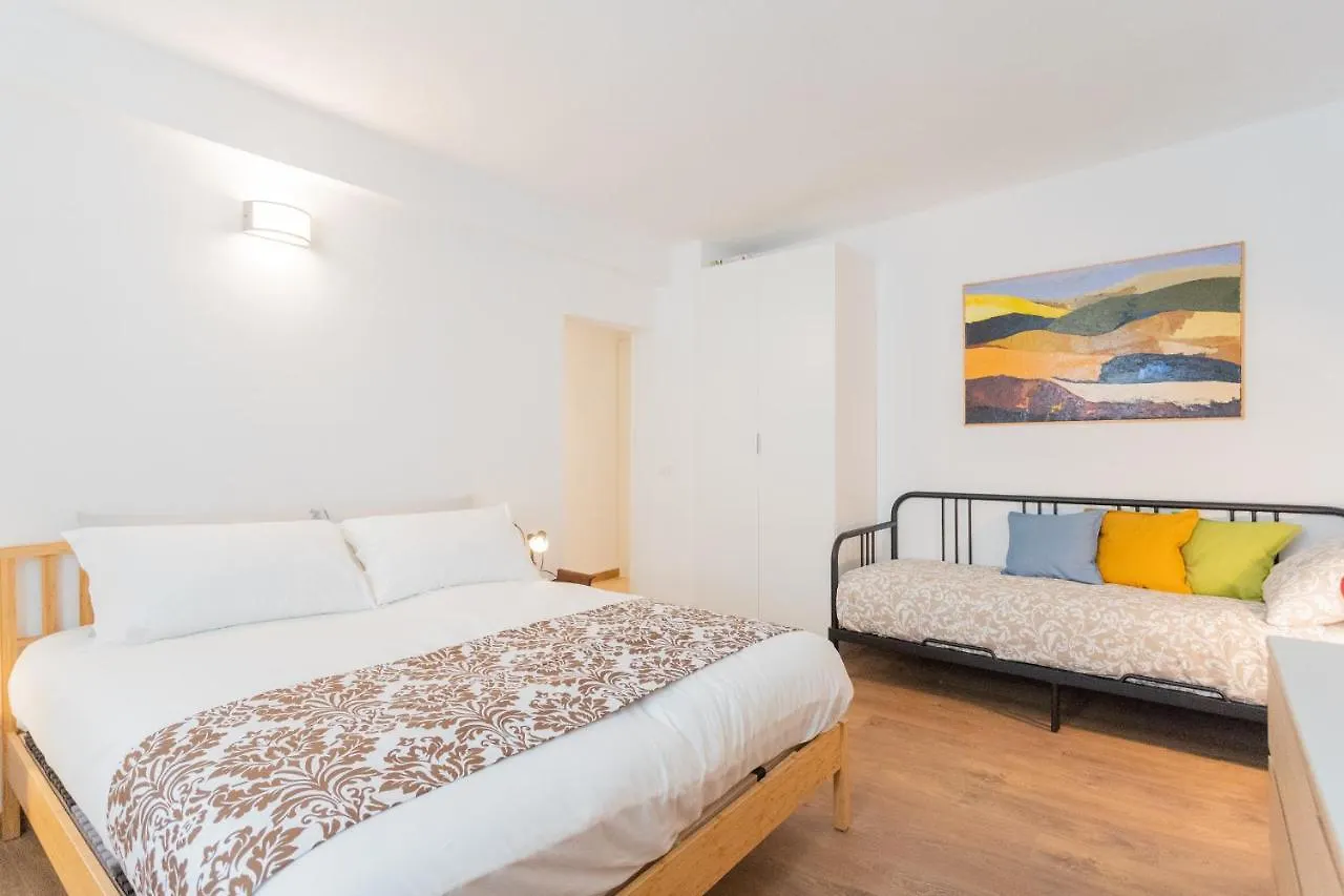 Da Pia In Historycal Como City Centre By Rent All Como