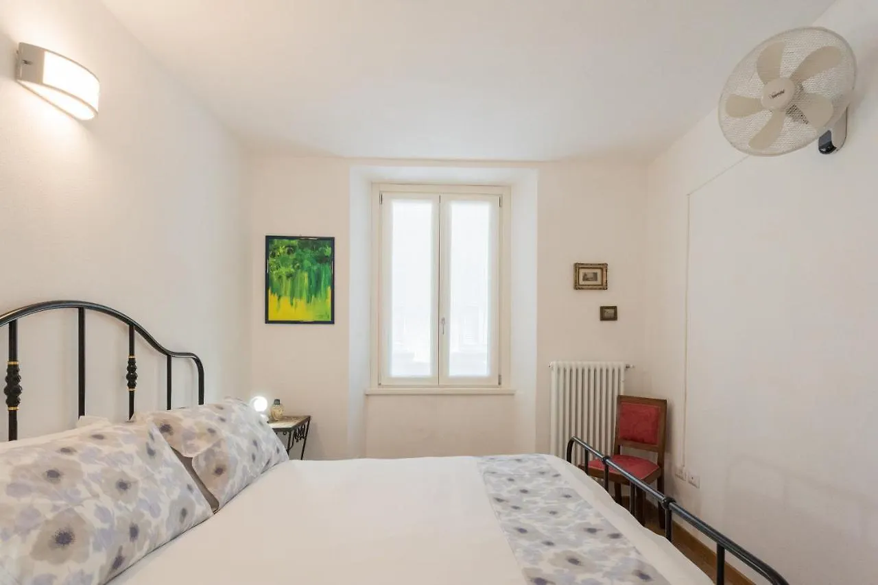 Lägenhet Da Pia In Historycal Como City Centre By Rent All Como Italien